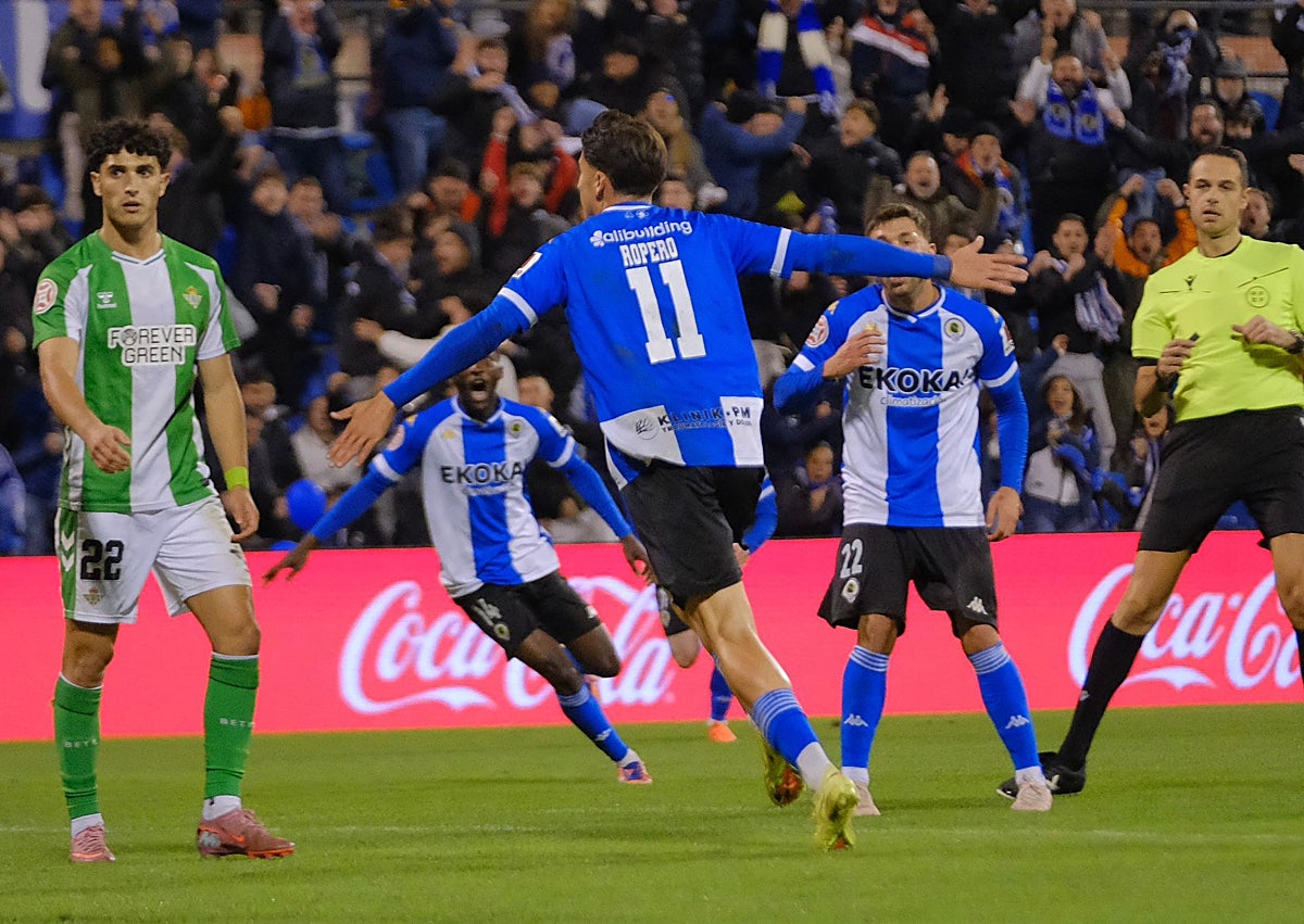 Imagen secundaria 1 - Slavy y Ropero le han dado a Beto Company su primera victoria al frente del Hércules.