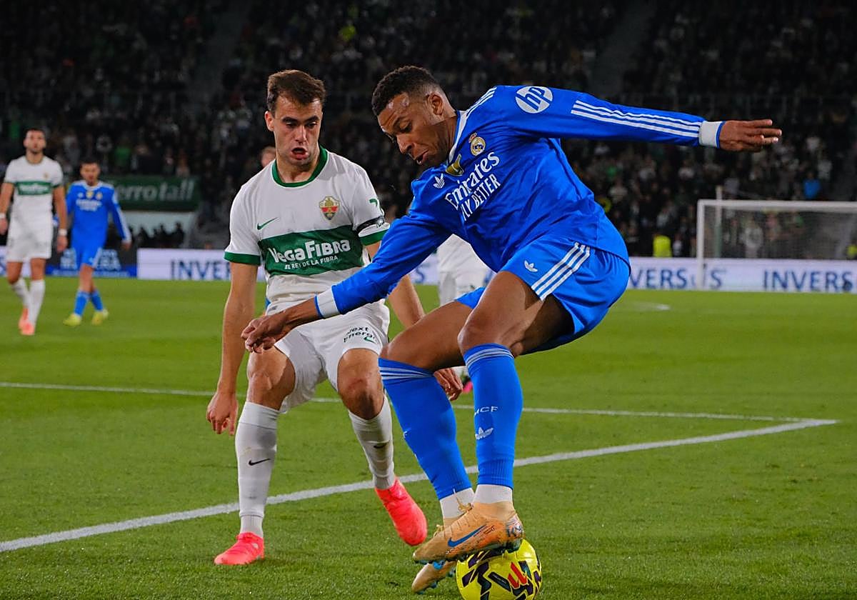 Las mejores imágenes del Elche CF-Real Madrid en el Martínez Valero