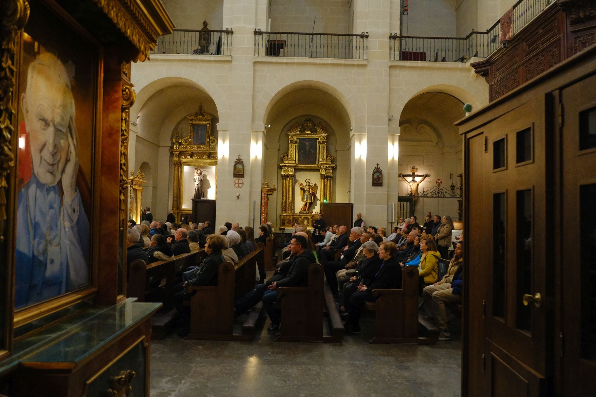Alicante se rinde ante la Virgen del Remedio en su 75 aniversario como Alcaldesa Perpetua
