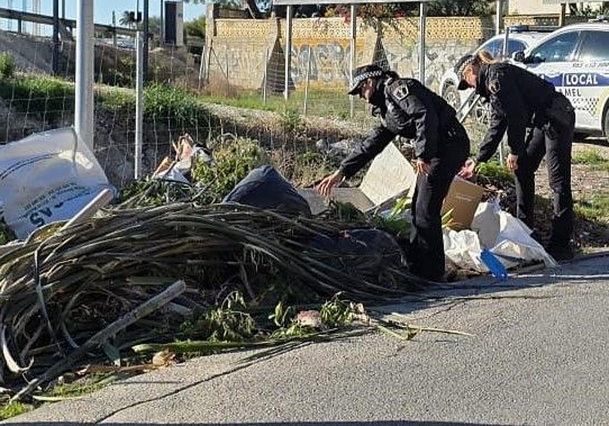 Local Police officers monitor various points in the municipality as part of the plan against unauthorized dumping.