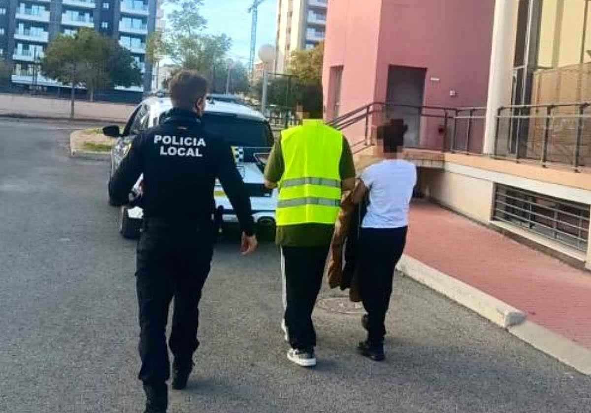 Detención del conductor en El Campello.