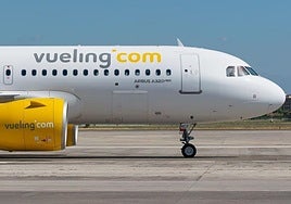 Avión de Vueling en Alicante.