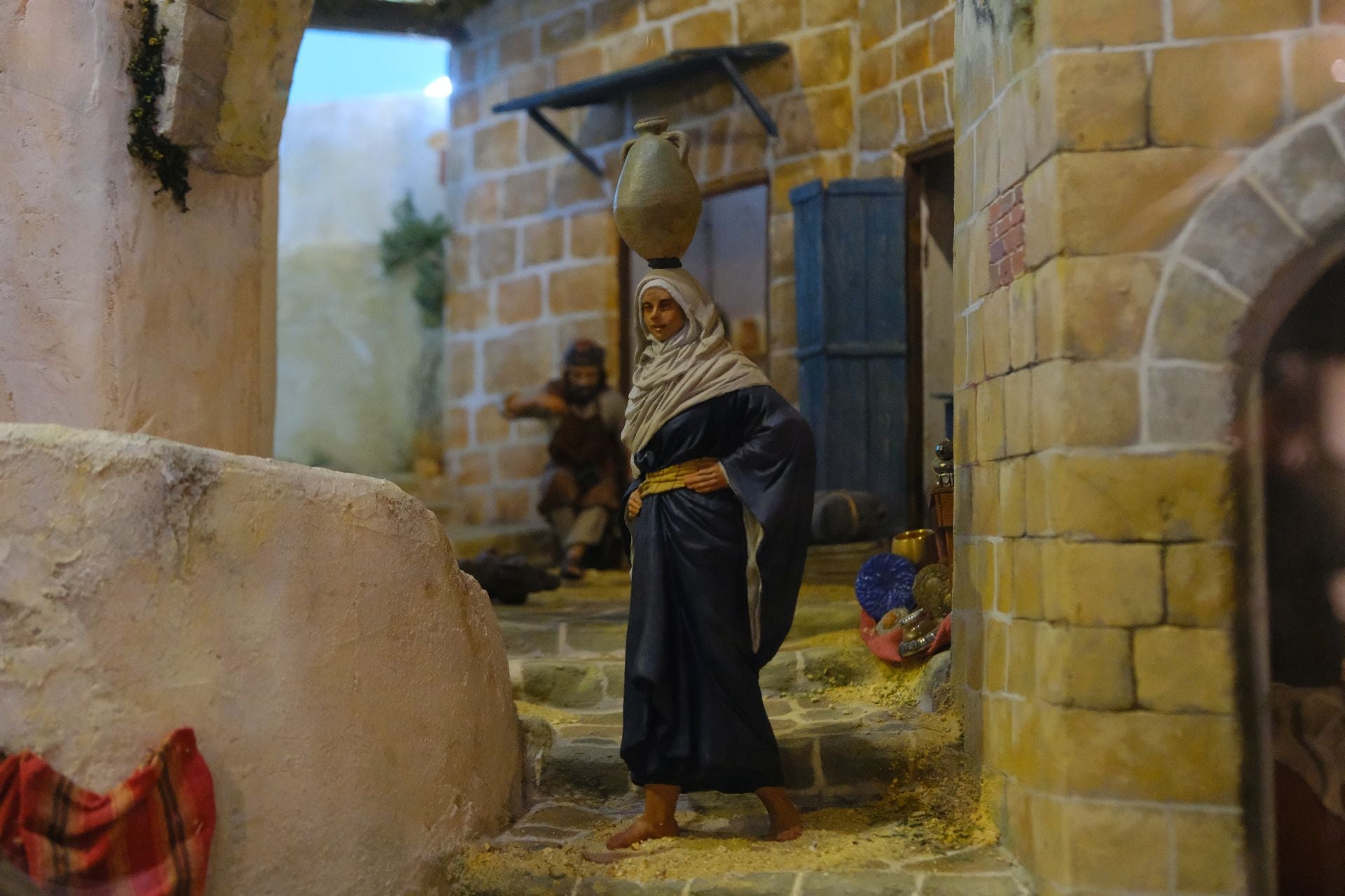 Villancicos, luz y tradición en la inauguración del Belén Social en Alicante