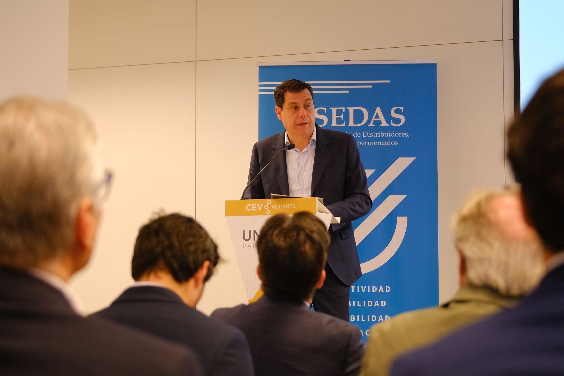 Alicante llega a los 1.000 supermercados y ya cubre al 98% de su población