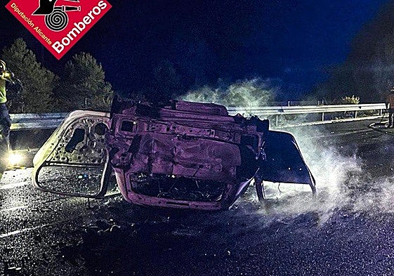 Estado en el que quedó el coche accidentado.