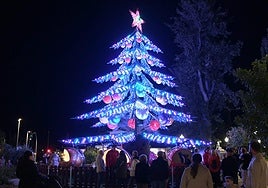 'Árbol mágico', ubicado en Canalejas, una de las grandes novedades de la Navidad 2025 en Alicante.