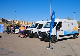 Nuevos vehículos para la limpieza de Alicante, presentados este viernes.