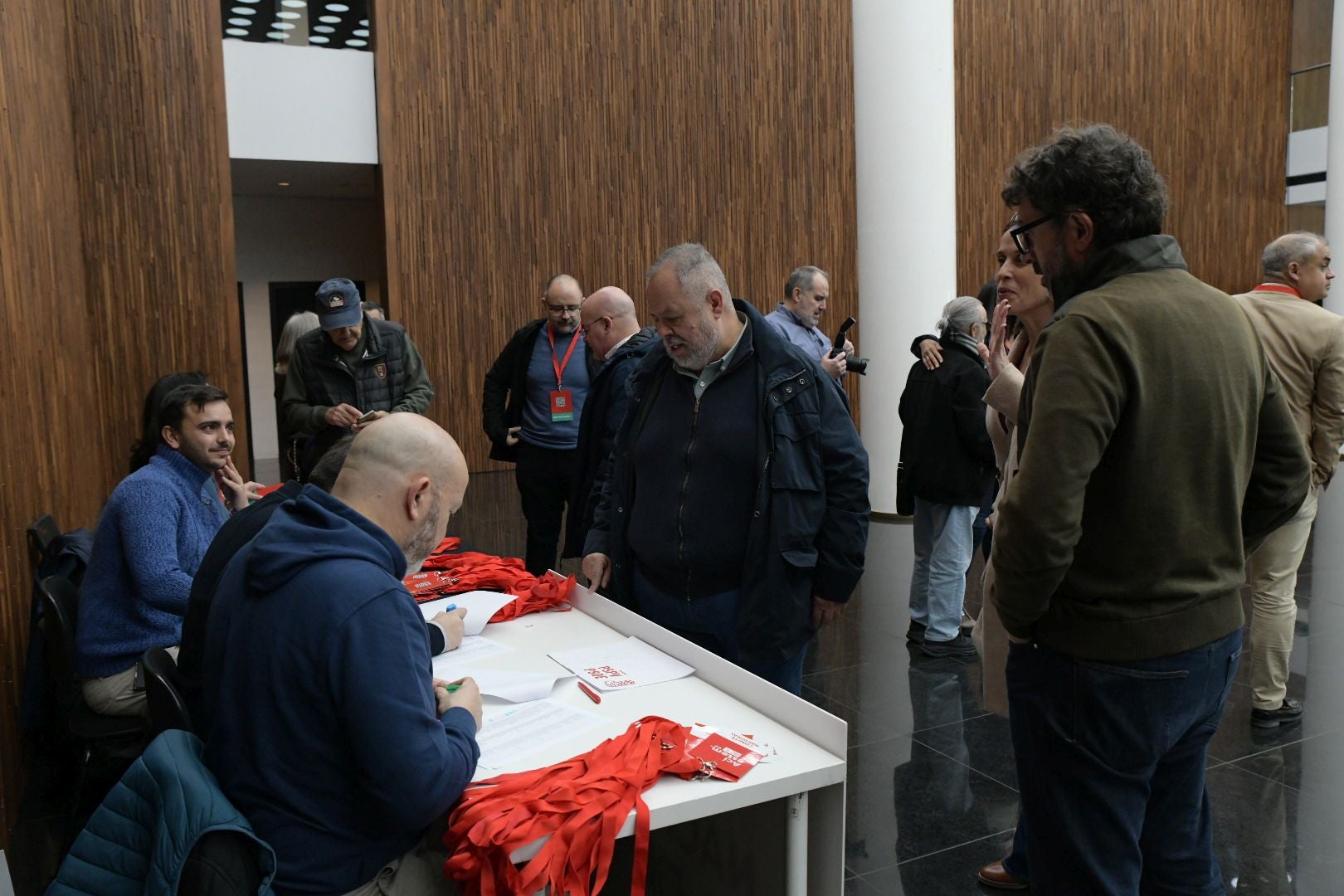 Morant llama a construir «la alternativa socialdemócrata barrio a barrio» frente a la derecha valenciana