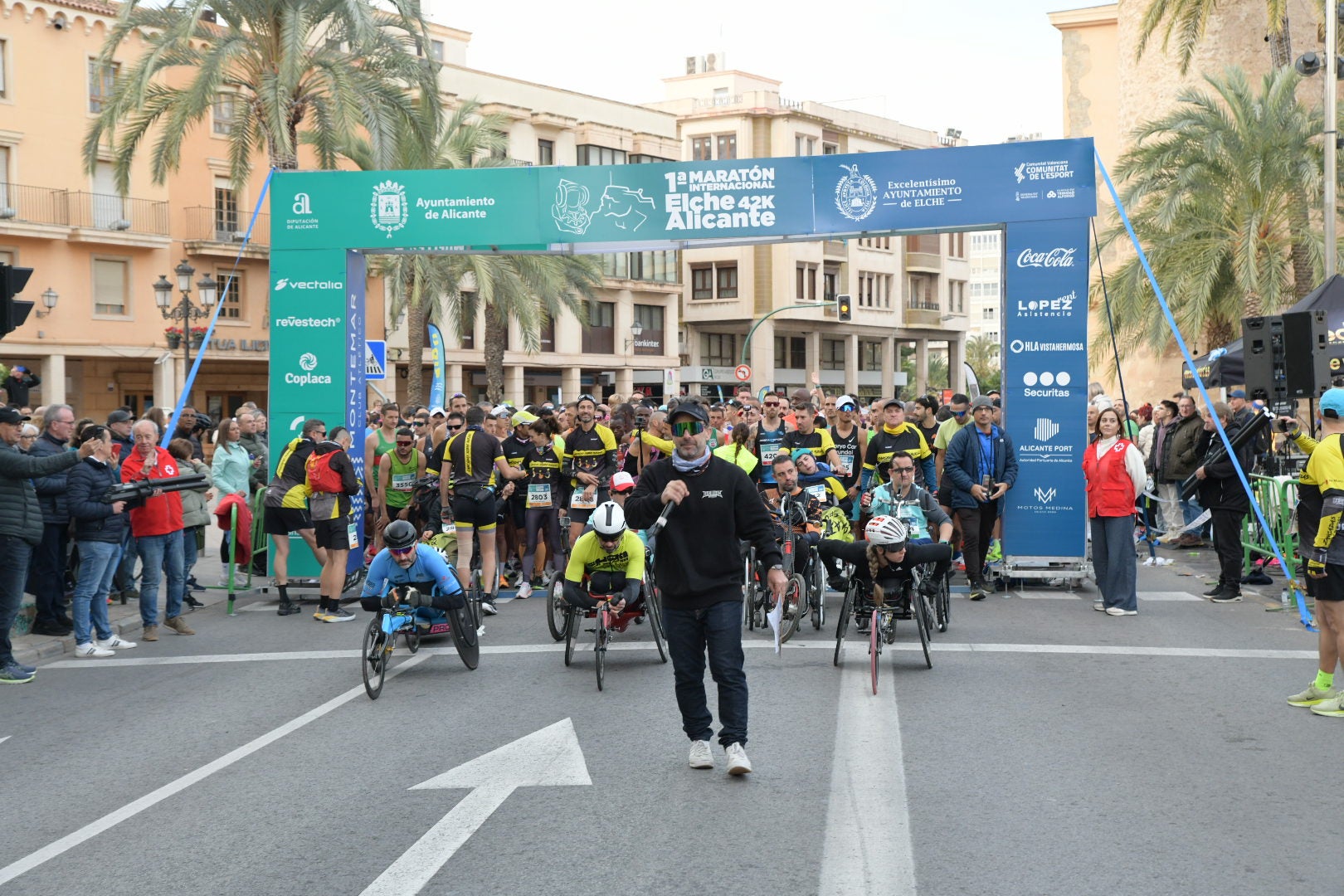 El éxito de la primera maratón Elche y Alicante augura futuras ediciones