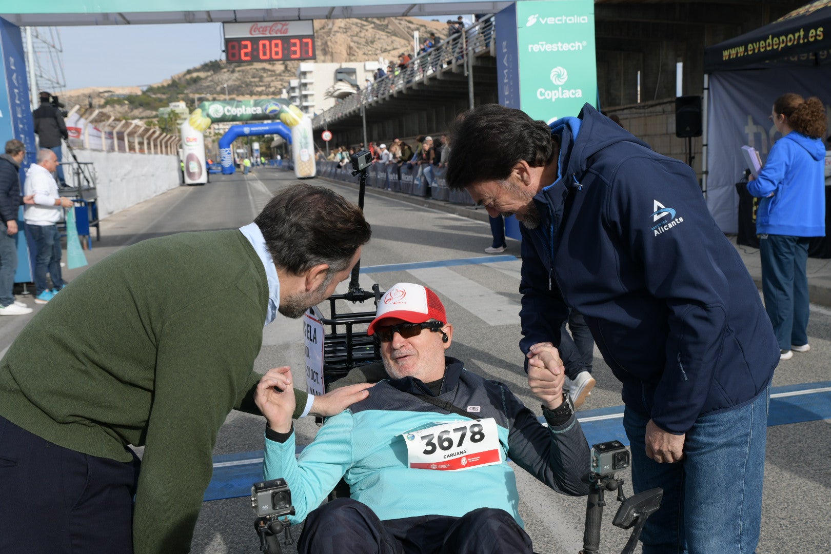 El éxito de la primera maratón Elche y Alicante augura futuras ediciones
