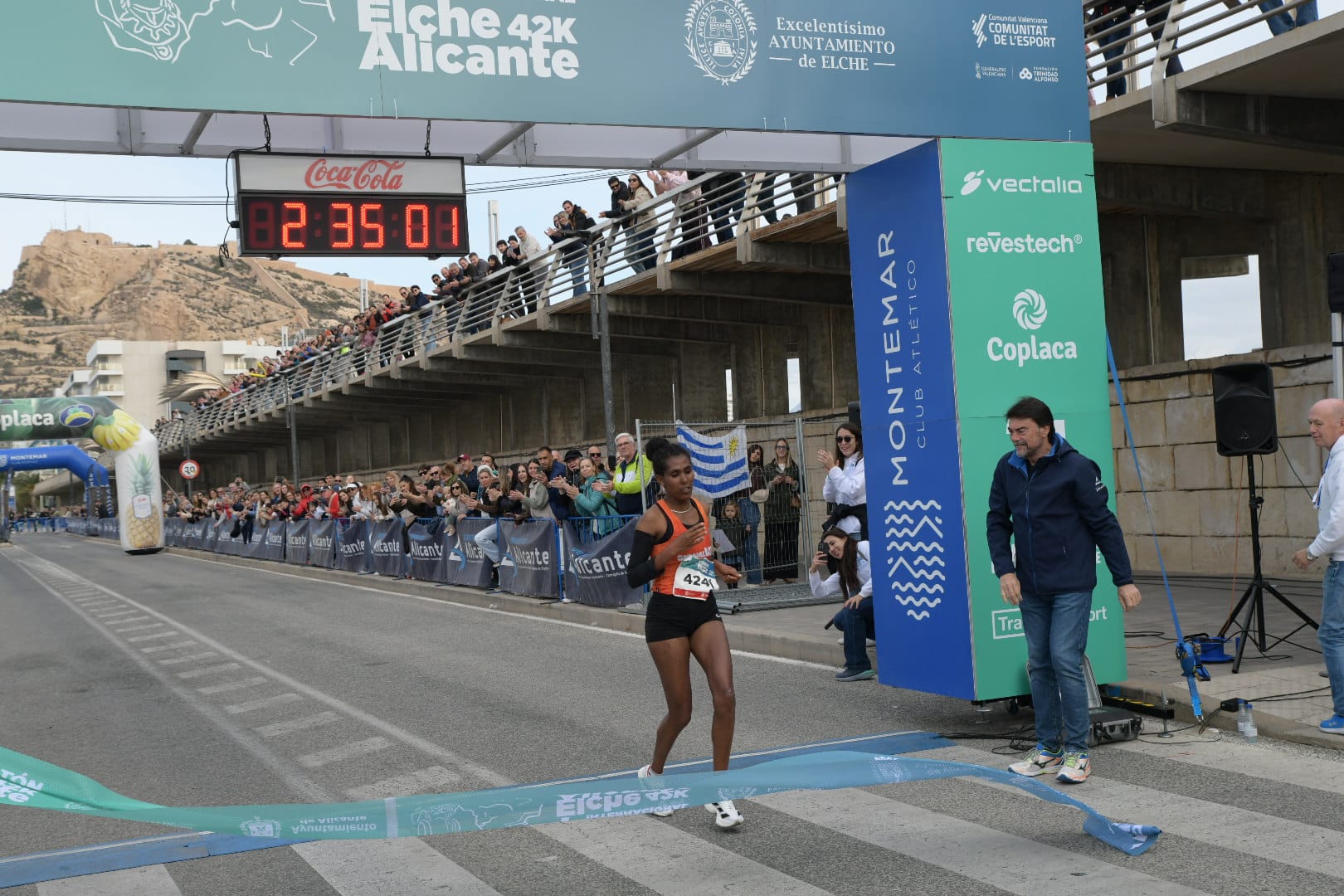 El éxito de la primera maratón Elche y Alicante augura futuras ediciones