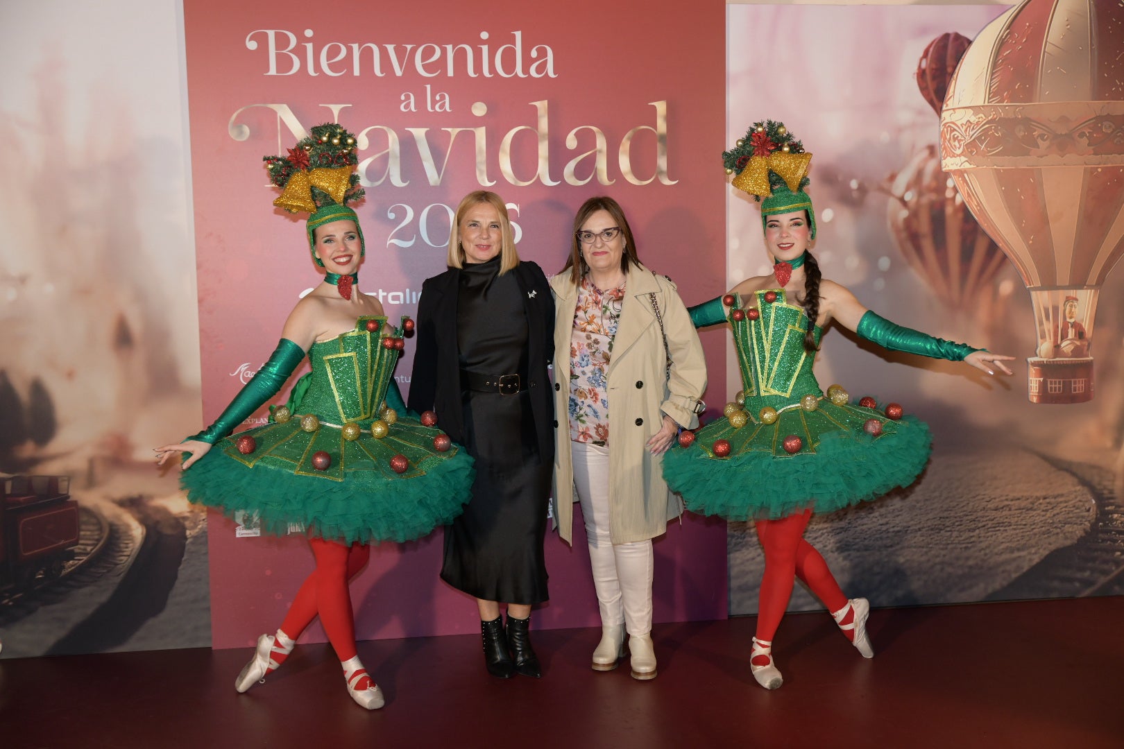 Cientos de asistentes dan la &#039;Bienvenida a la Navidad&#039; en la gala solidaria de Vectalia
