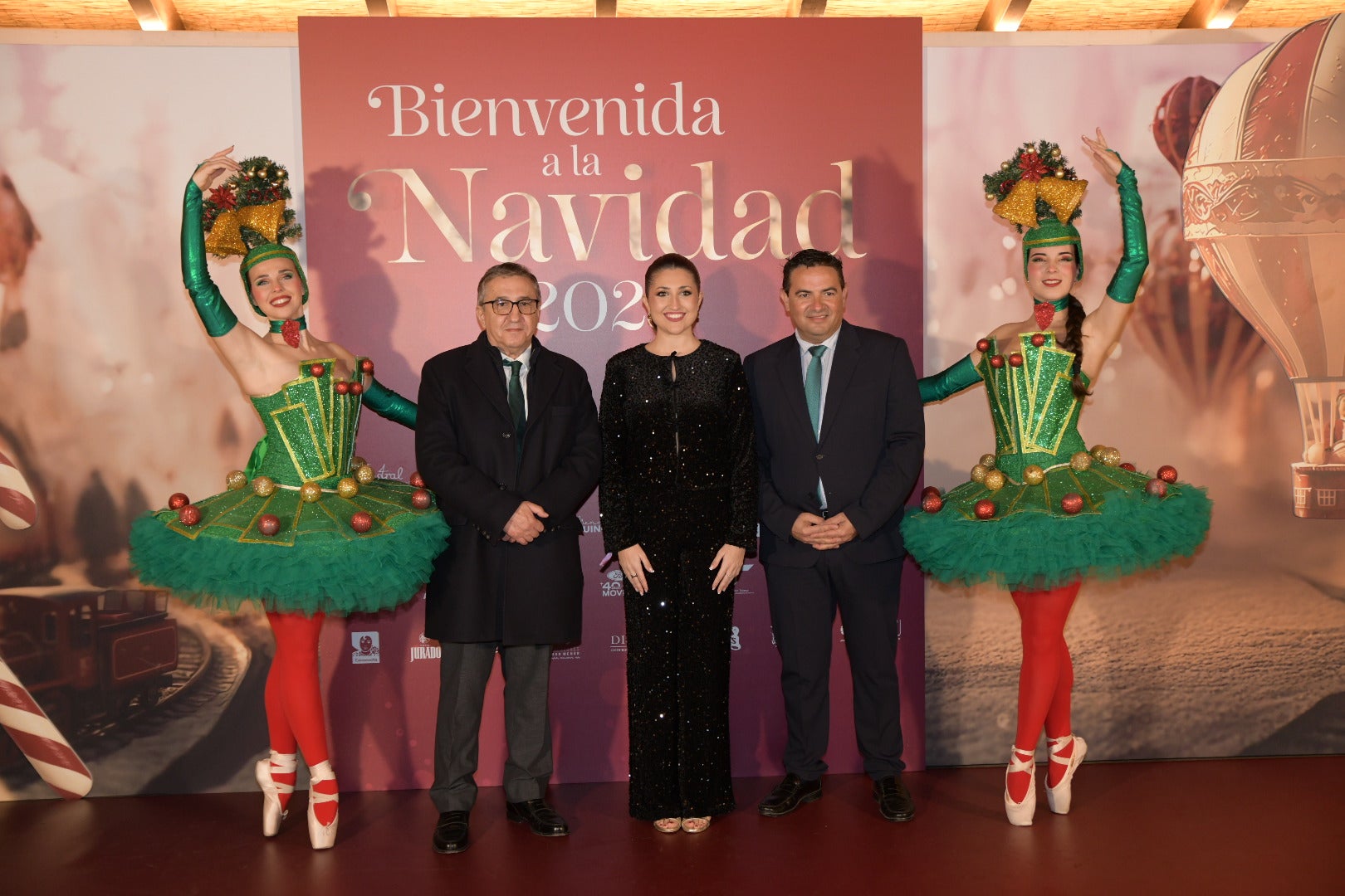 Cientos de asistentes dan la &#039;Bienvenida a la Navidad&#039; en la gala solidaria de Vectalia