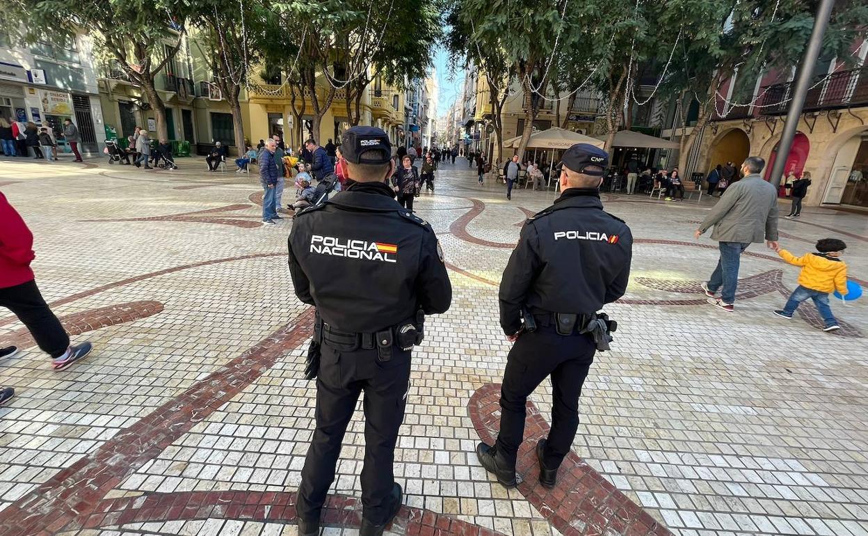 Detenido un menor como presunto autor de la brutal agresión a un policía nacional fuera de servicio en Elche