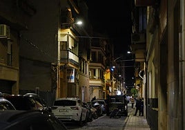 FOTOS | Asesina a una mujer en Alicante y se ahorca en el balcón