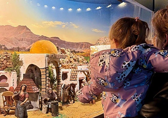 La oferta incluye visitas guiadas y teatralizadas, y recorridos para conocer el patrimonio cultural.