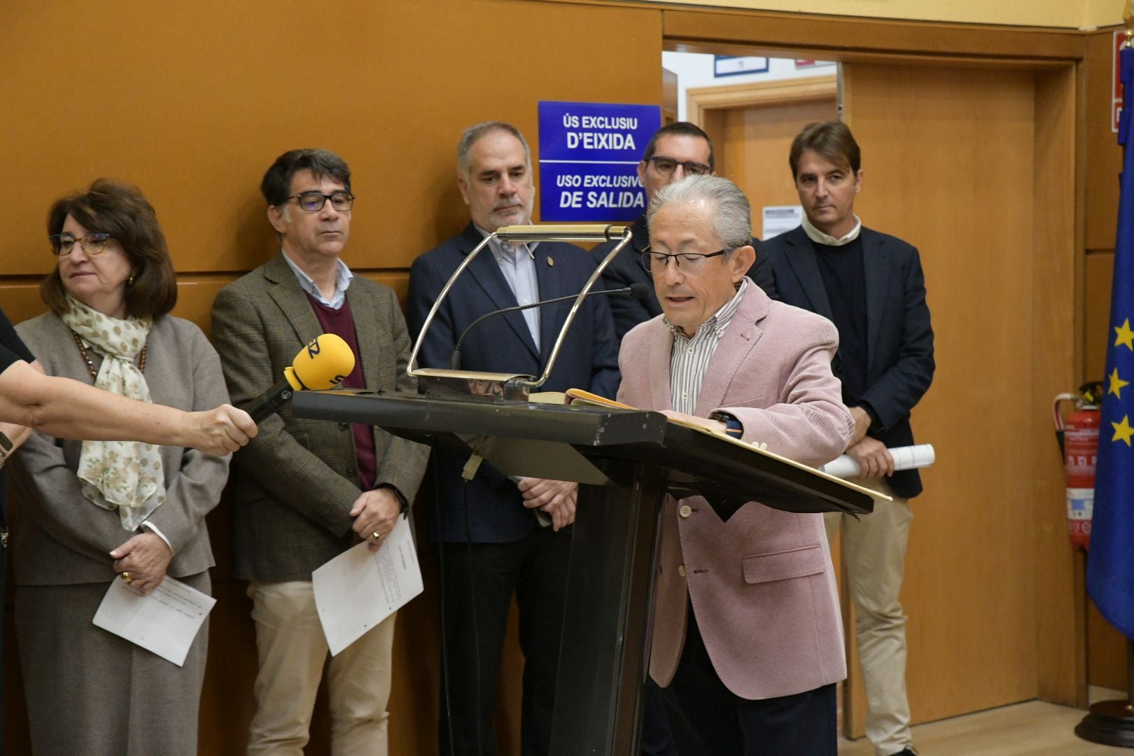 Alicante celebra el Día de la Constitución con una masiva lectura pública en la Sede Universitaria