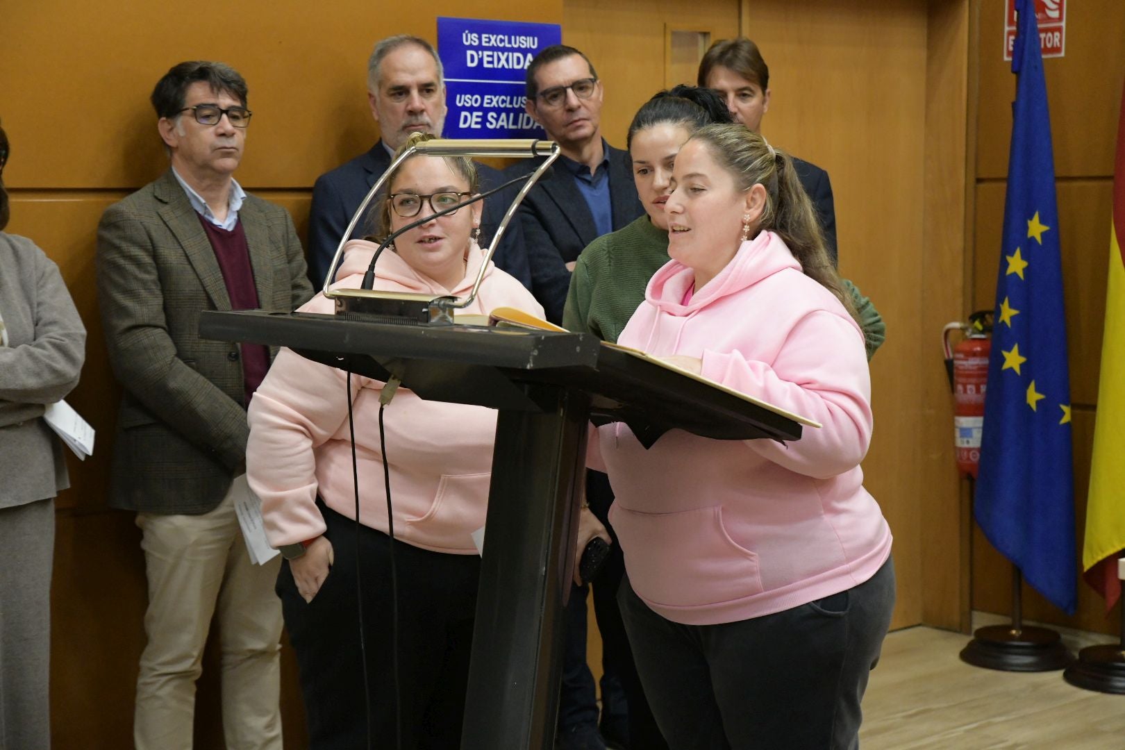 Alicante celebra el Día de la Constitución con una masiva lectura pública en la Sede Universitaria