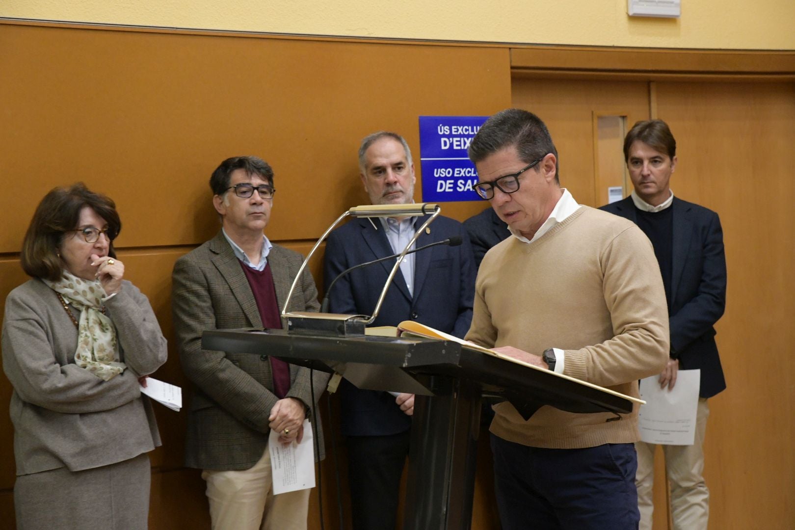 Alicante celebra el Día de la Constitución con una masiva lectura pública en la Sede Universitaria