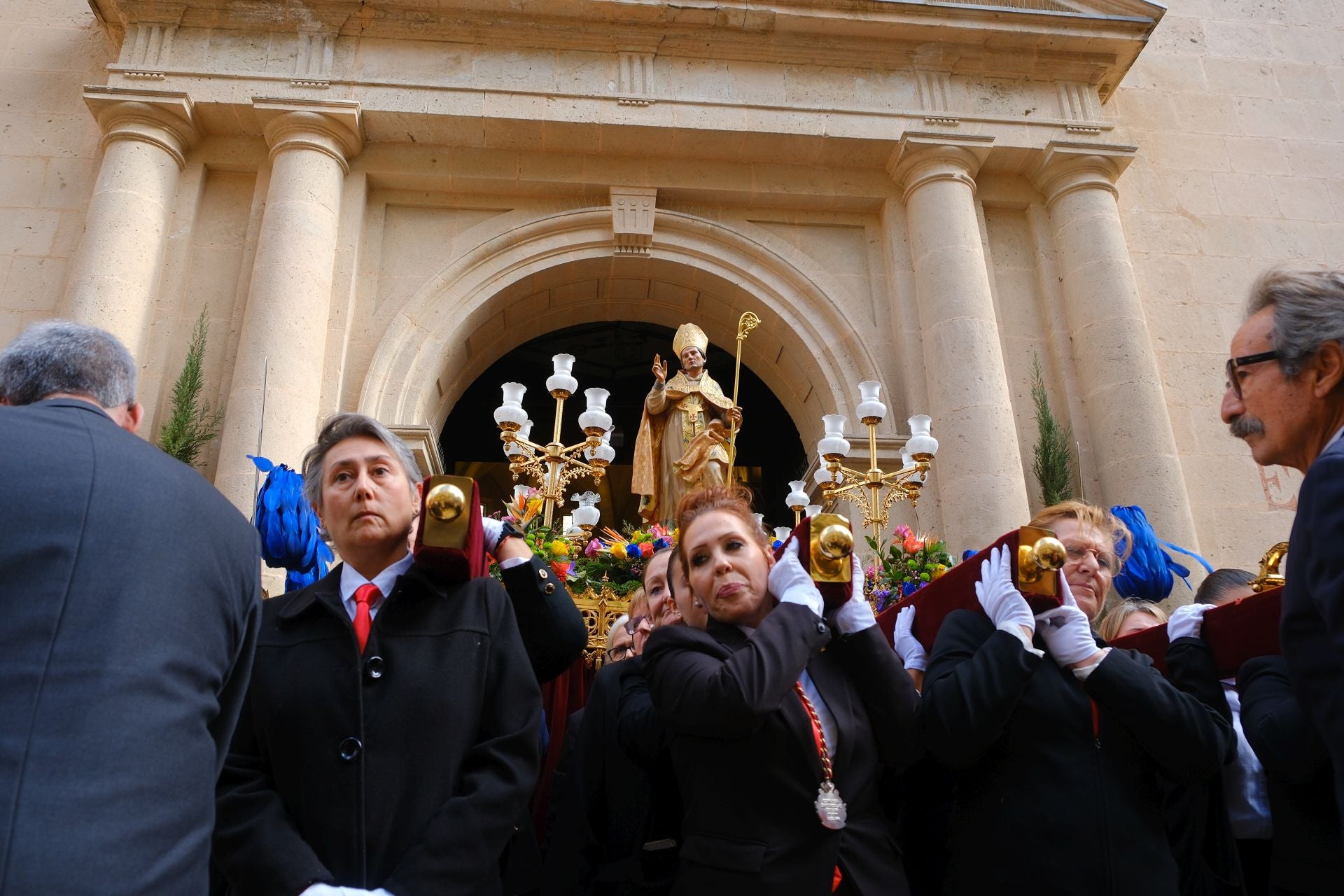 Alicante venera a su patrón San Nicolás