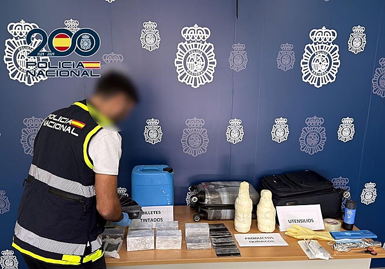 Útiles intervenidos por la Policía Nacional.