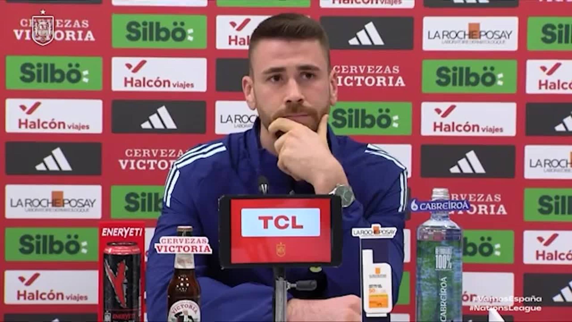 Unai Simón: "Lo que se esté diciendo de Iñigo Martínez me parece una falta de respeto"