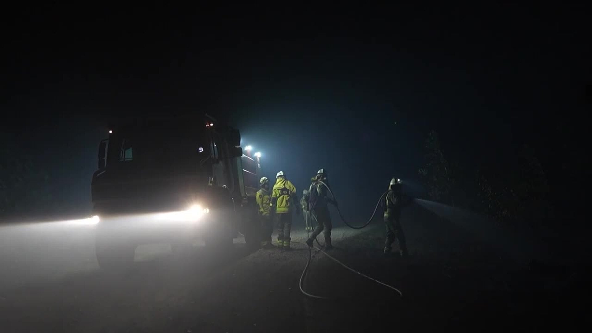 Activos tres incendios en Ponteceso (A Coruña) que alcanzan ya las 220 hectáreas calcinadas