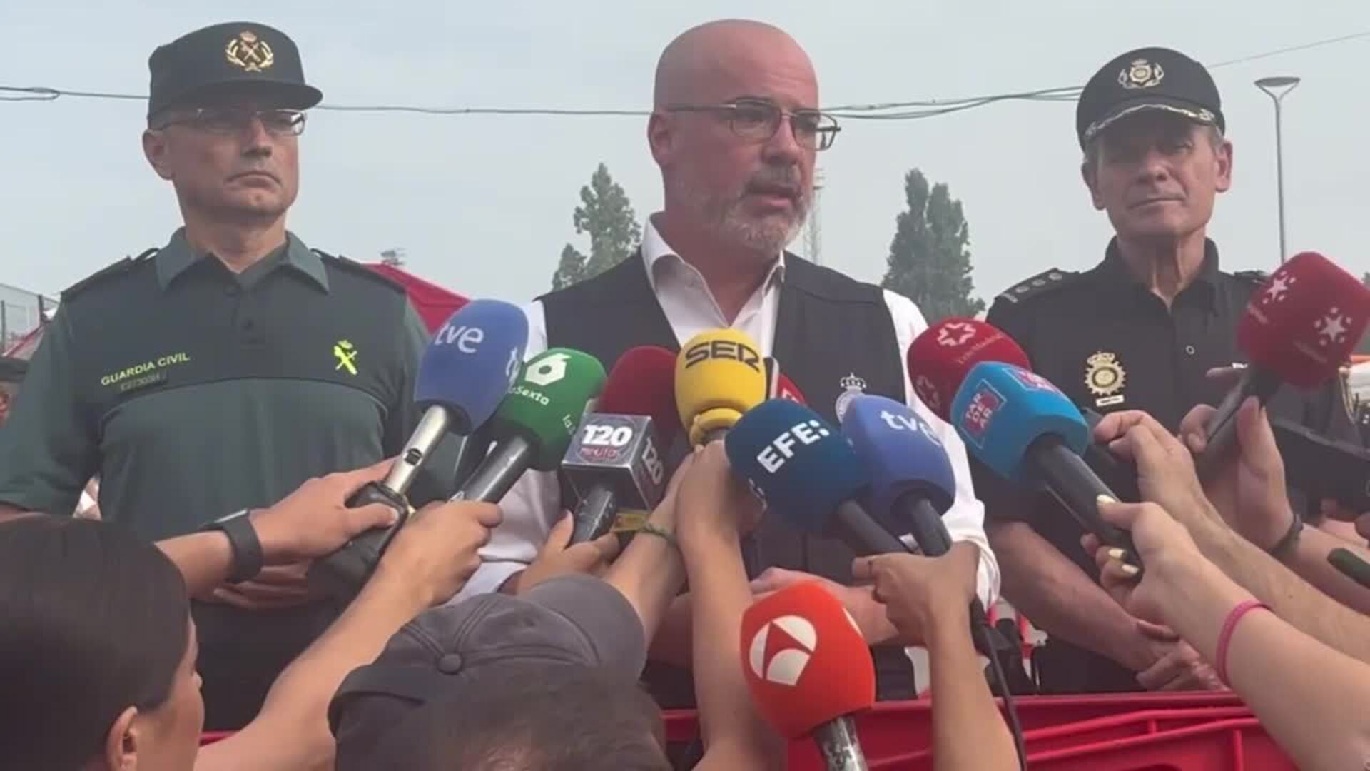 El Gobierno pide prudencia ante la evolución del incendio de Tres Cantos(Madrid)
