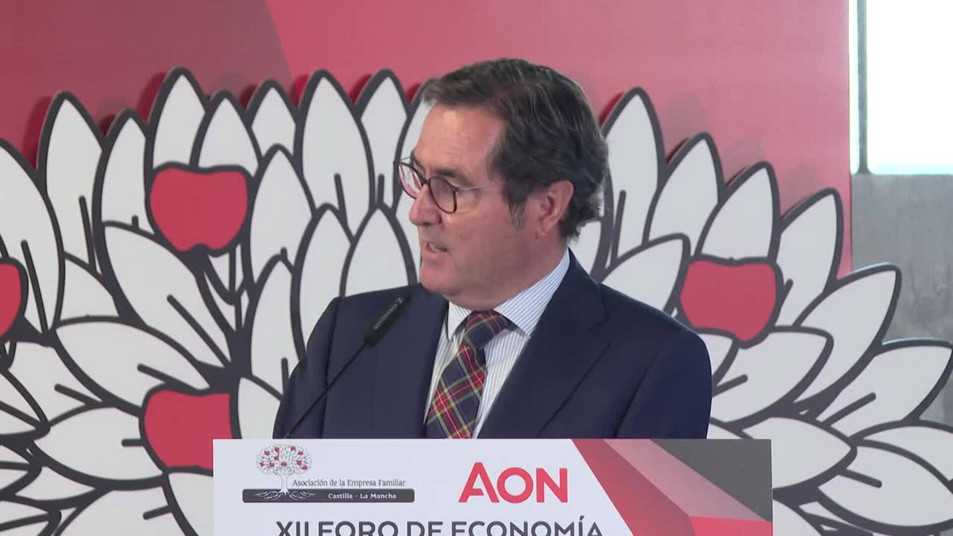 Garamendi tilda de "ocurrencia" la ampliación del permiso por fallecimiento