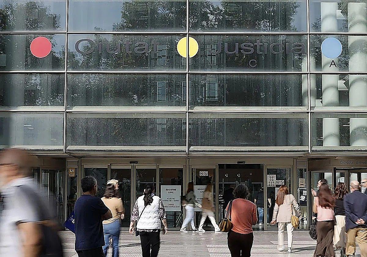 El TSJ inadmite la querella contra la jueza de la dana por los audios ...