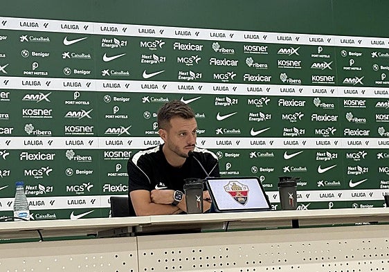 Martín Anselmi: «La mejor forma de defendernos va a ser con la pelota»