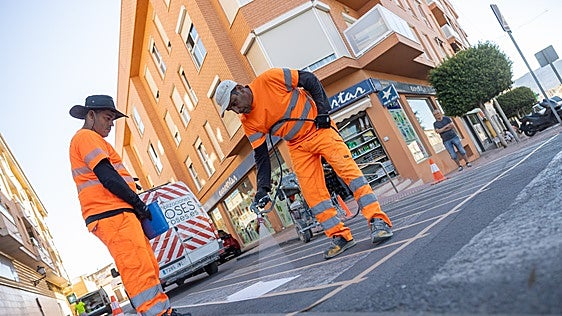 L'Alfàs del Pi repinta 78 pasos de peatones con una inversión de 22.000 euros