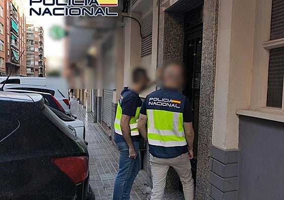 Desmantelan en Alcoy una red que explotaba sexualmente a mujeres extranjeras en pisos okupados